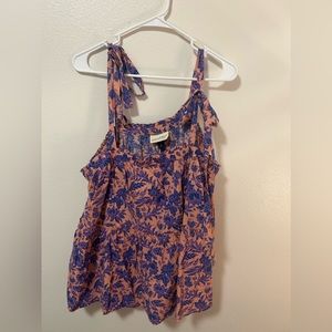 Universal Thread Tie shirt